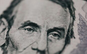 How To Vet A Certified Financial Planner’s Credentials And History,