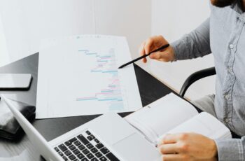 What To Expect In Your First Meeting With A Financial Planner