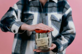 Fee-Only Vs. Commission: The Critical Choice For Your Financial Future