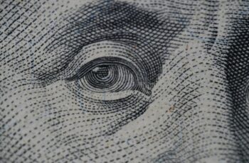 How Much Does A Financial Planner Cost In The United States? (A 2024 Breakdown)