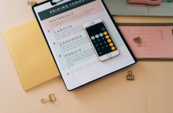 How Much Does A Certified Financial Planner Cost? (2025 Fee Breakdown),